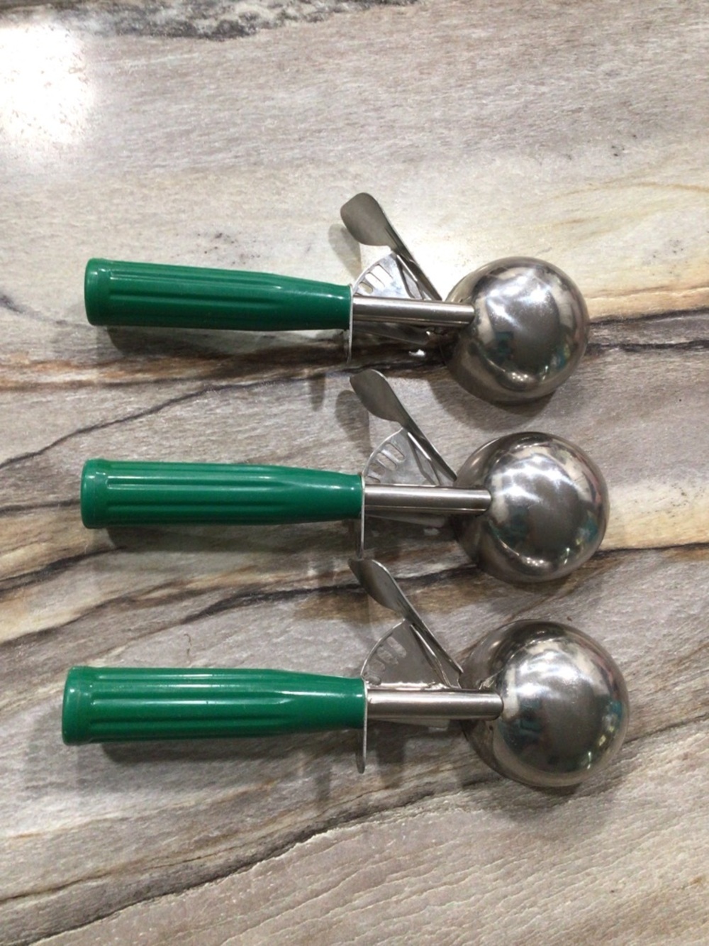 Set of 3 Winco #307 Green Dishers Size 12 3-1/4 oz Stainless Steel Scoops - Picture 4 of 7
